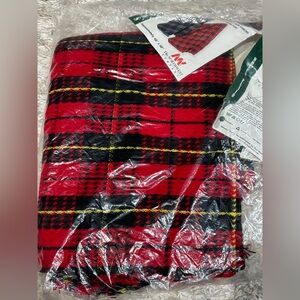 Vintage New The Northwest Territory Red Plaid Blanket in Package 48” 60”